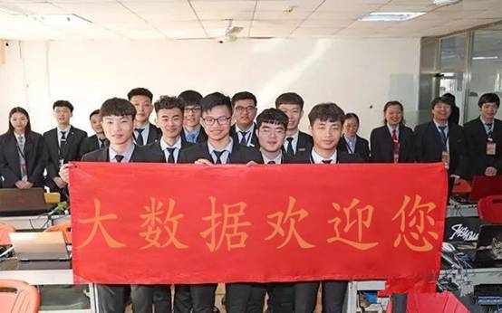 八維教育成就高中畢業學子優質就業夢想(上)