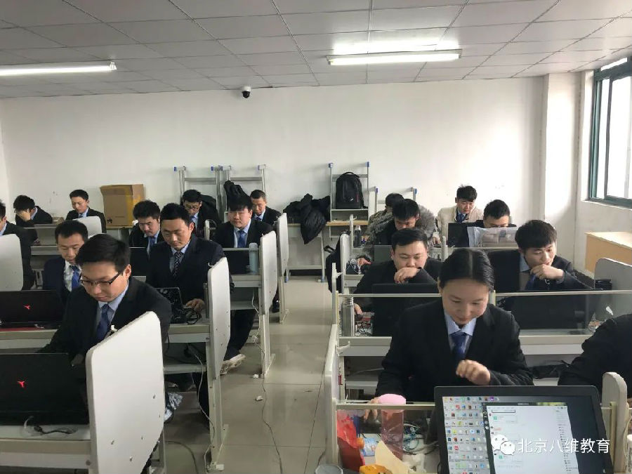 八維教育培訓(xùn)學(xué)校打造軟件測試開發(fā)企業(yè)必不可少技術(shù)人才
