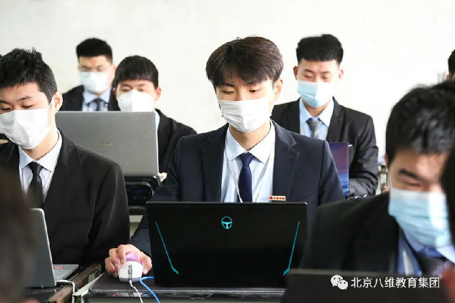 八維教育洞悉行業人才需求打造高端java編程工程師