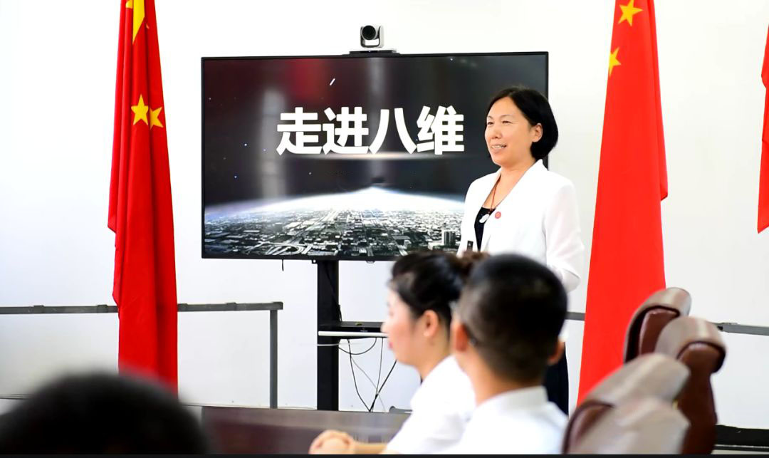 八維教育緊貼產(chǎn)業(yè)發(fā)展開啟大數(shù)據(jù)技能培訓(xùn)課程為學(xué)子打開未來的職業(yè)大門