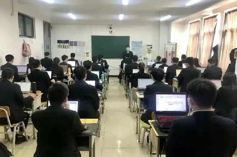 八維教育智能化教學模式讓你持續增加職場競爭力