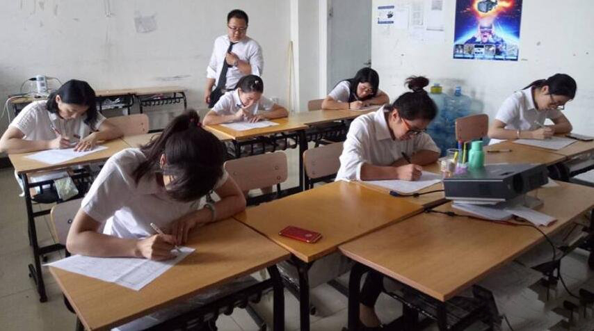 八維職業學校IT技術培訓老師水平揭秘究竟能帶給我們什么