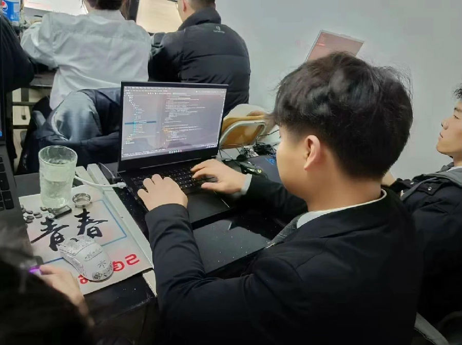 八維職業學校web前端開發工程師培訓課程