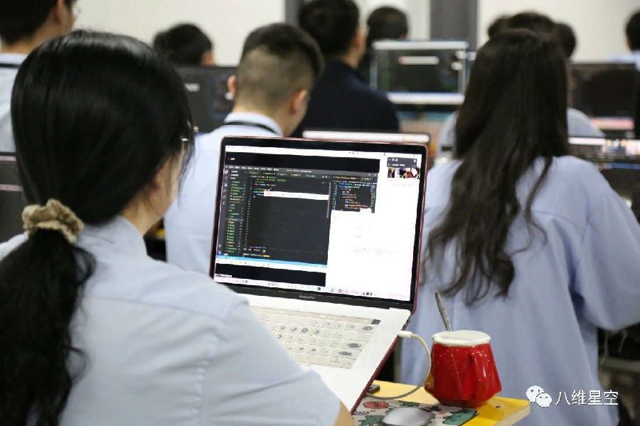 八維職業(yè)學(xué)校物聯(lián)網(wǎng)專業(yè)20.0課程體系有什么優(yōu)勢(shì)