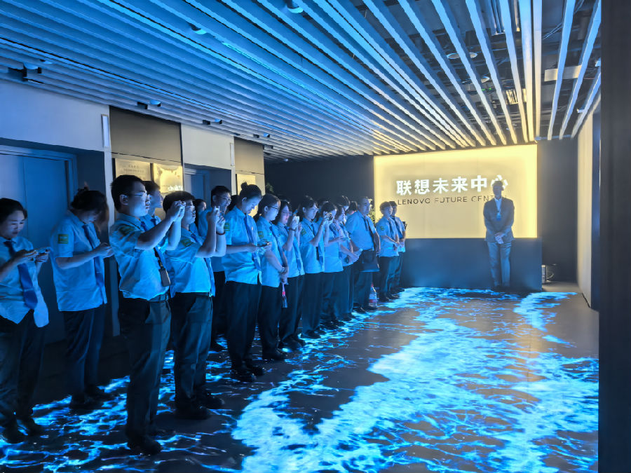八維職業(yè)學校開啟智慧未來人工智能領域引領未來科技潮流