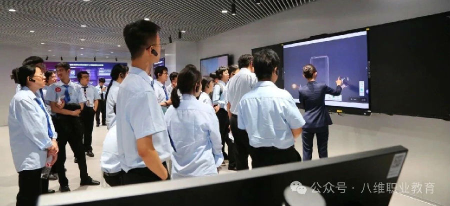 ?八維教育職業教育新標桿開啟技能成才新航道