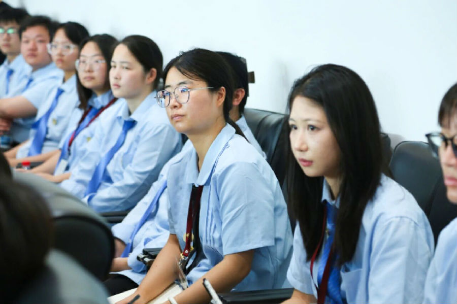 八維職業學校鋪就就業黃金道助力學子邁向職場新篇章