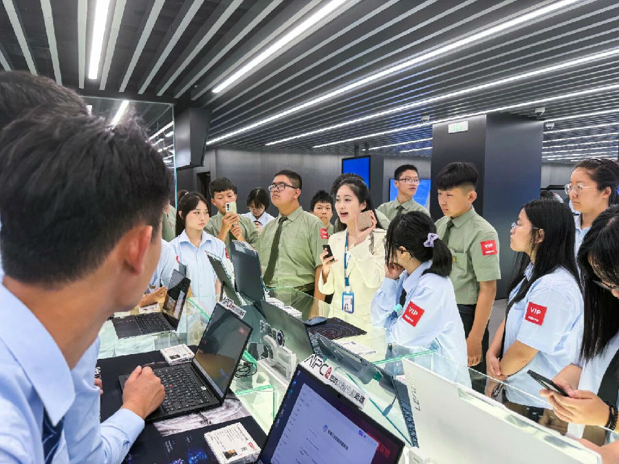 八維職業學校驅動大數據科技浪潮新動力解鎖未來無限可能