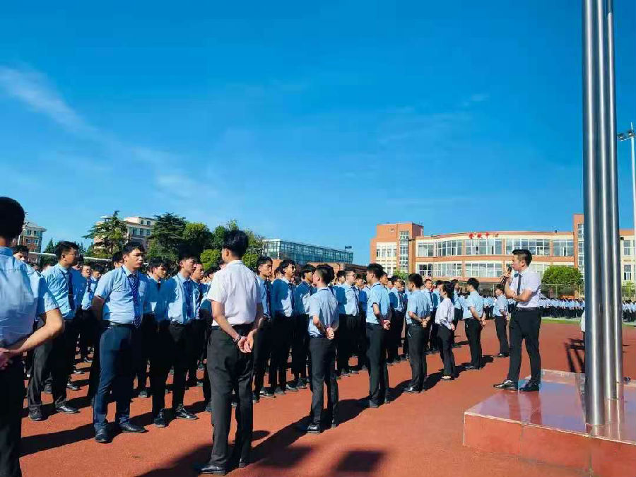 八維教育：匠心筑夢，開啟智慧人生的非凡旅程！