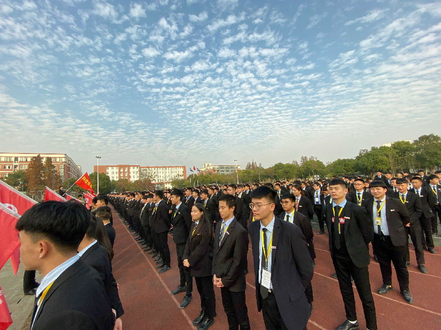 八維教育智馭未來，培育人工智能時代新領袖！