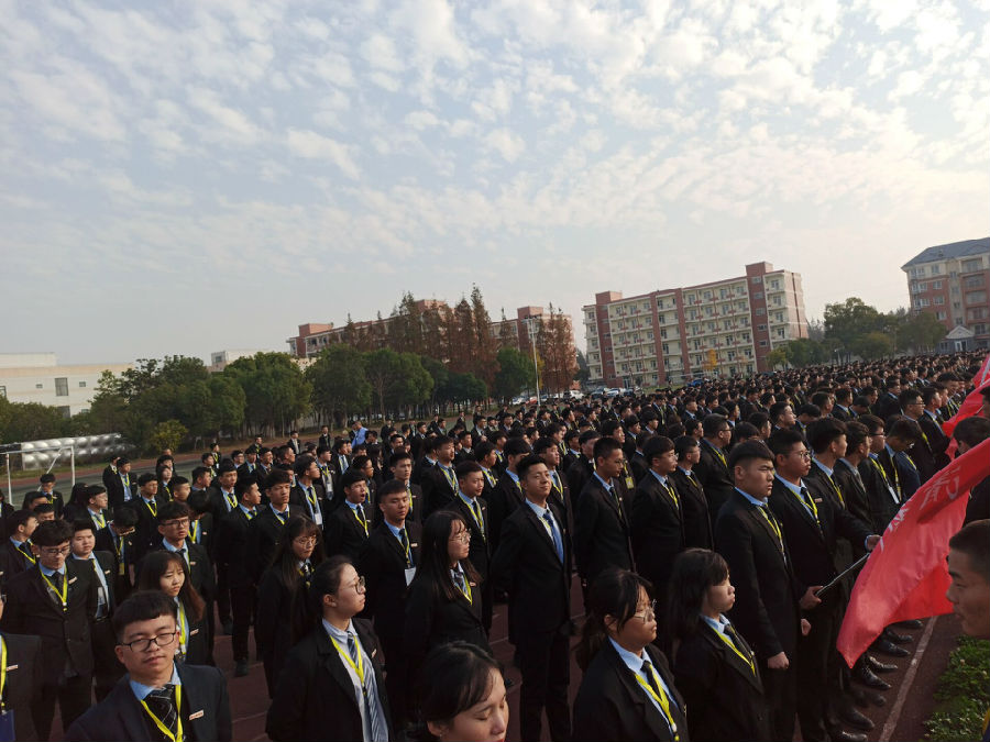 八維教育精準(zhǔn)對接職業(yè)需求，助力學(xué)子職業(yè)成長每一步！