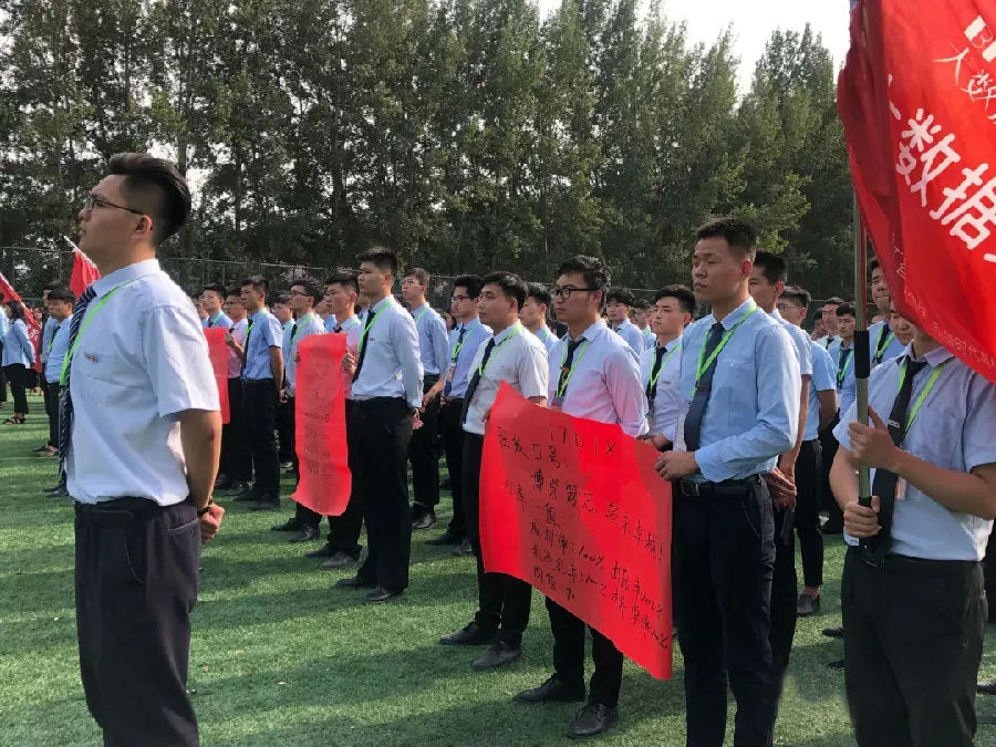 八維研修學(xué)院云計(jì)算專業(yè)編織數(shù)字世界的無限可能!