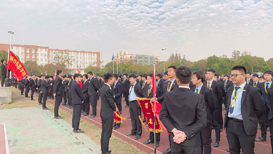 八維教育:孕育人工智能精英,引領未來科技潮流!