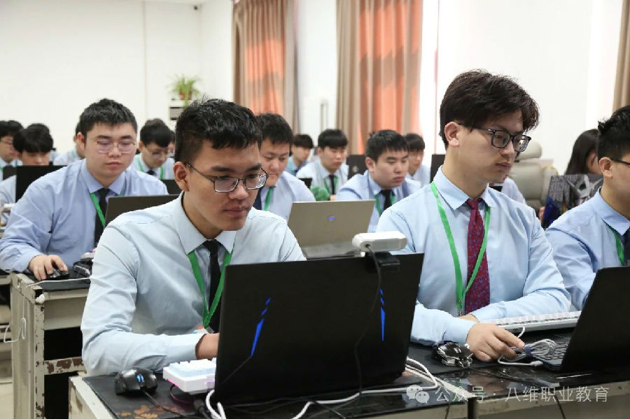 北京網站工程培訓機構哪個口碑好？推薦八維職業學校的理由？