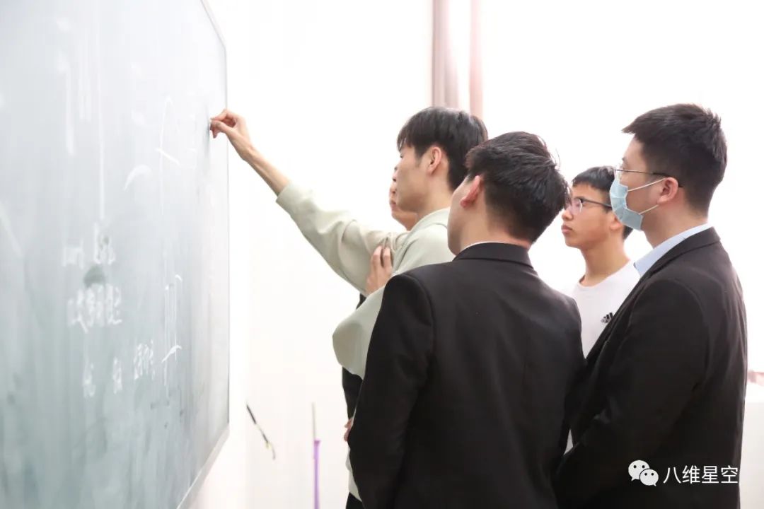 八維職業學校：引領職業教育新風尚，打造頂尖技術人才搖籃！